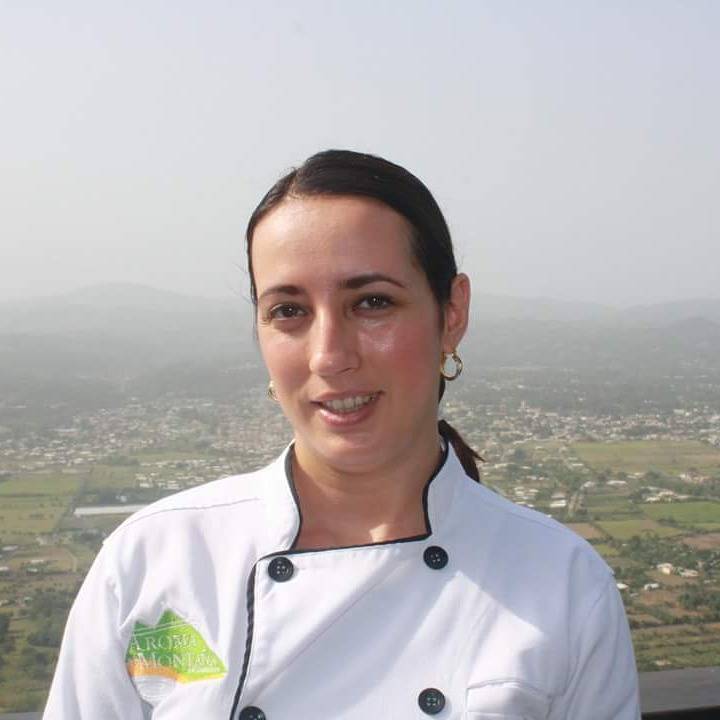 Laura Alejandra Álvarez Freites-Santo Domingo