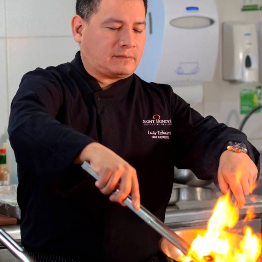 Luis Echarri-Cercado de Lima